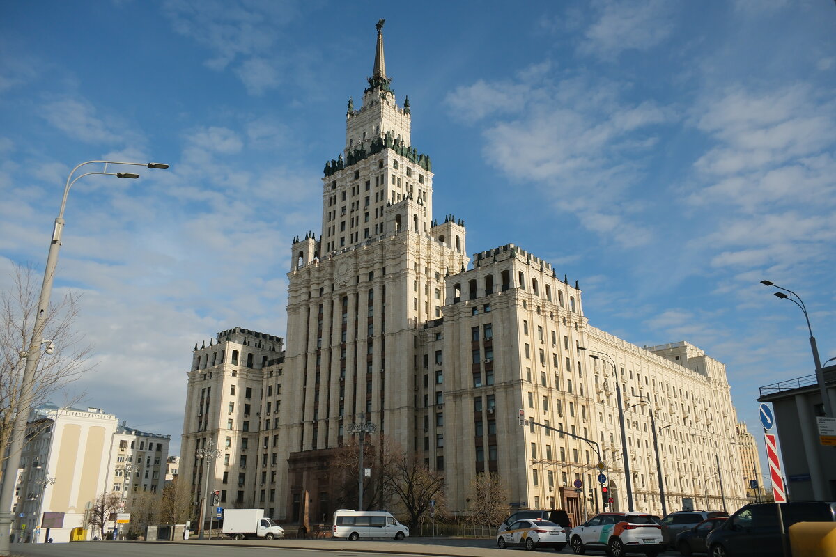 Высотка на Красных воротах - Лютый Дровосек
