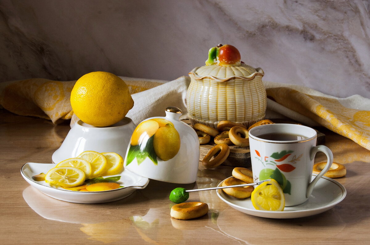 В жёлтых тонах - Елена Пономарева