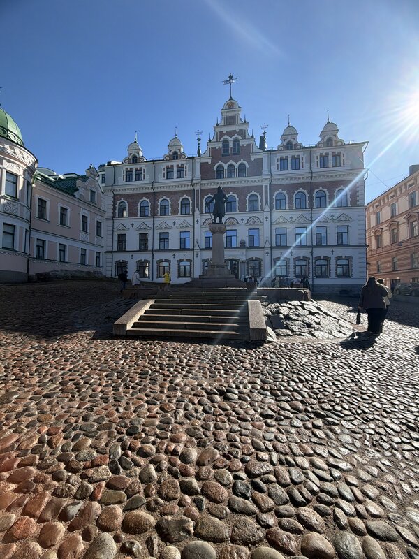 Площадь Старой Ратуши в Выборге - Ирэн 