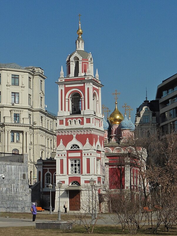 Георгиевская церковь с колокольней - Лидия Бусурина