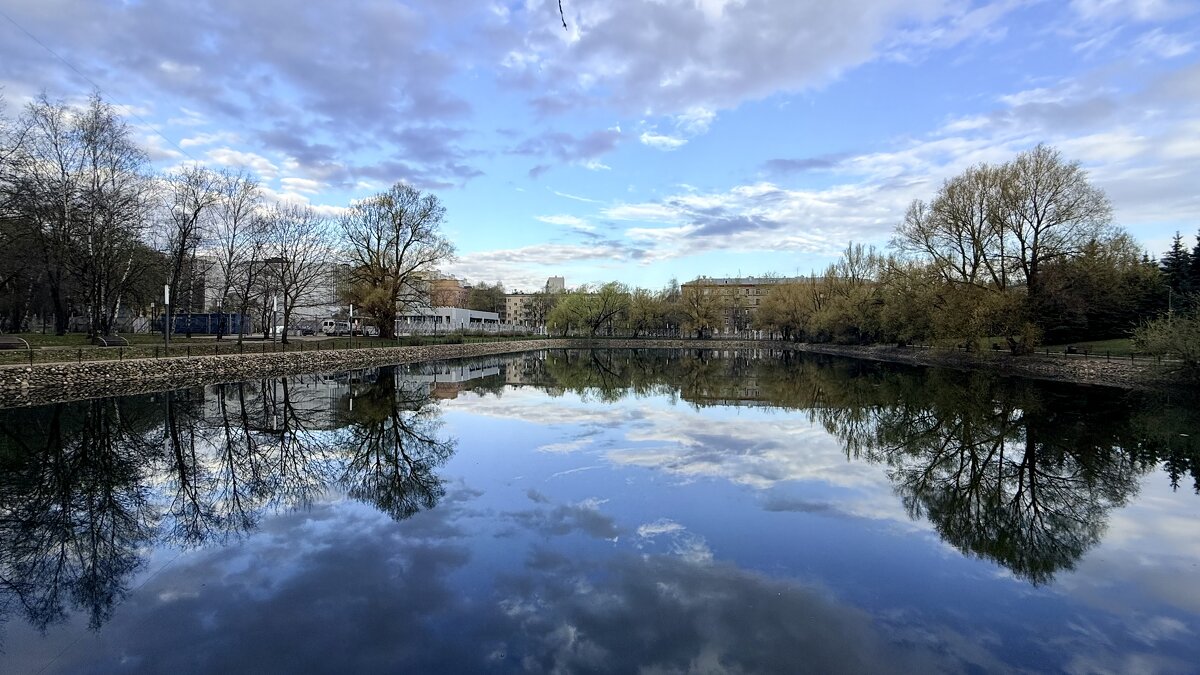 Апрель в городе’26 - Арина Невская