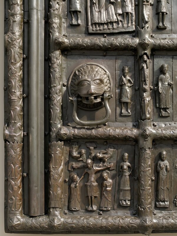 Бронзовые двери в Великом Новгороде (фрагмент) - Alisia La DEMA