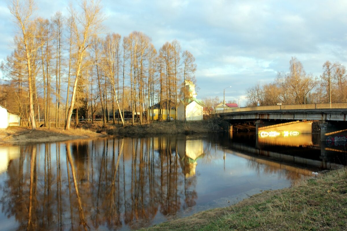 солнечный день в городе - Сергей Кочнев