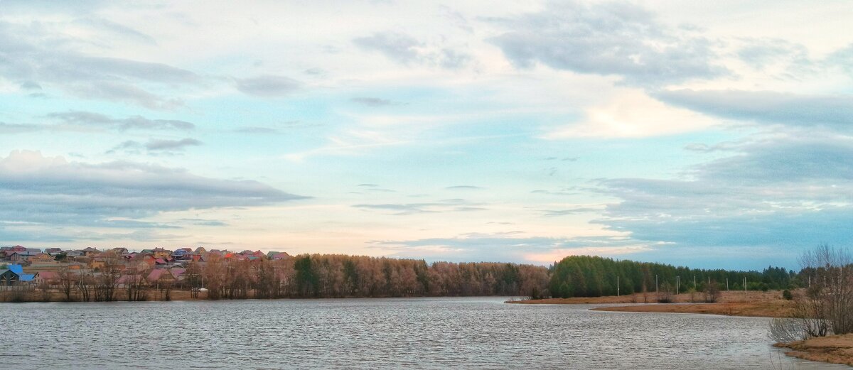 Воздух пропитан весной... - Леонид Абросимов