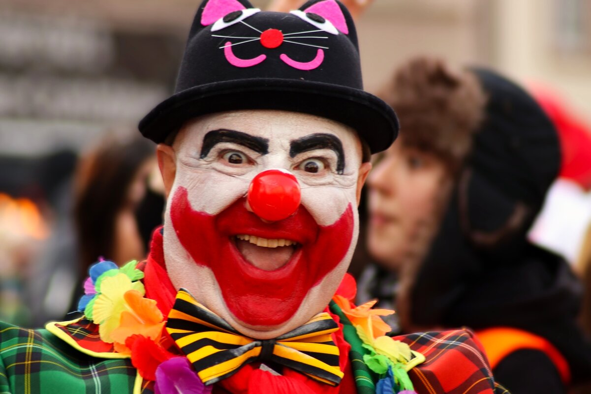 Улыбка клоуна - Юрий. Шмаков