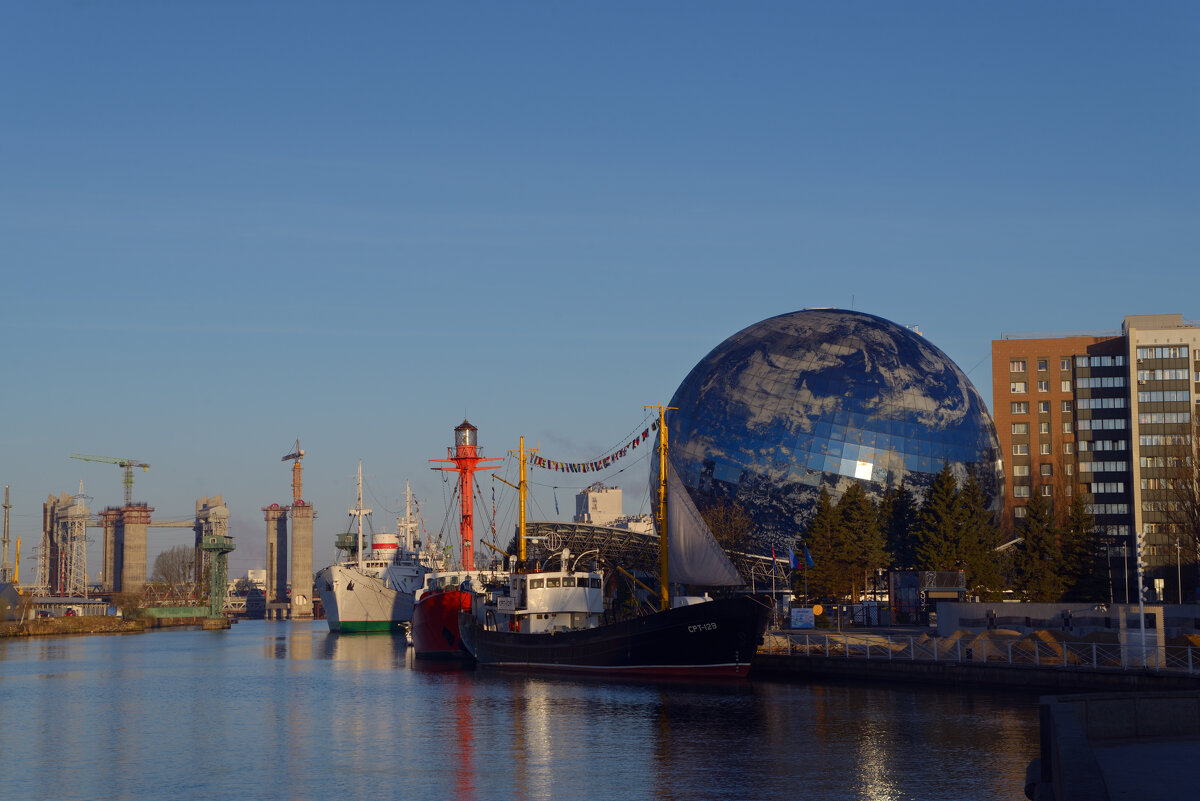 "Витязь", "Ирбенский", СРТ-129 и Музей мирового океана. - Константин Белоногов