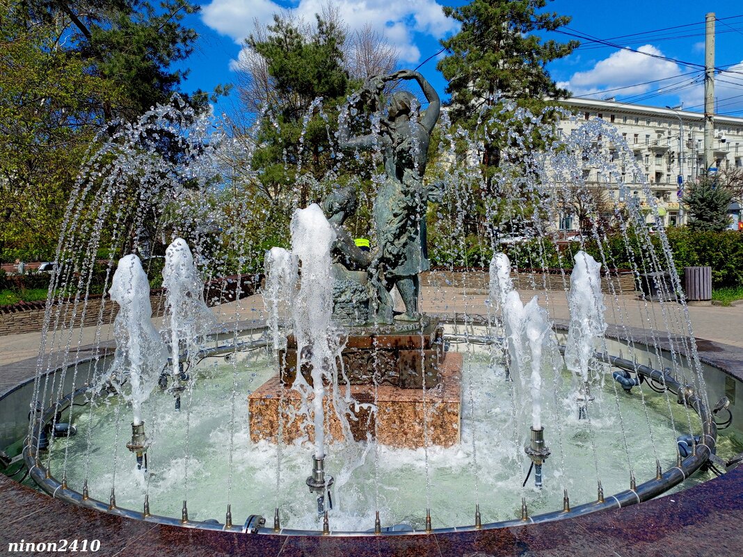 Апрель... сезон фонтанов открыт! - Нина Бутко