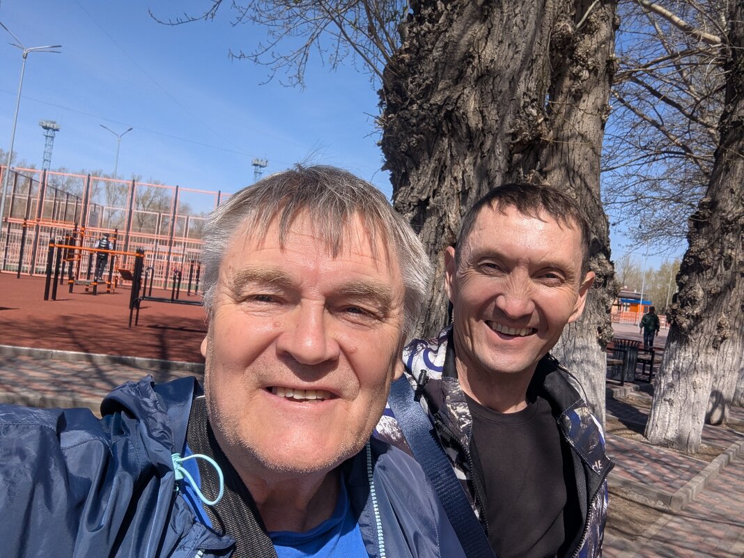 Солнечный день - Андрей Хлопонин