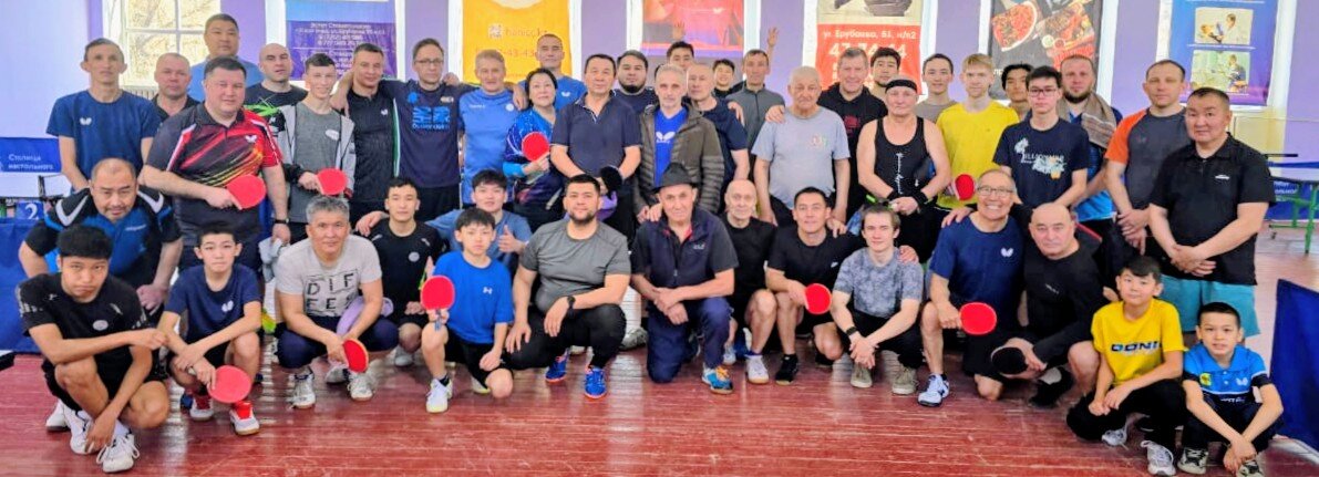 Все любят играть в теннис... - Георгиевич 