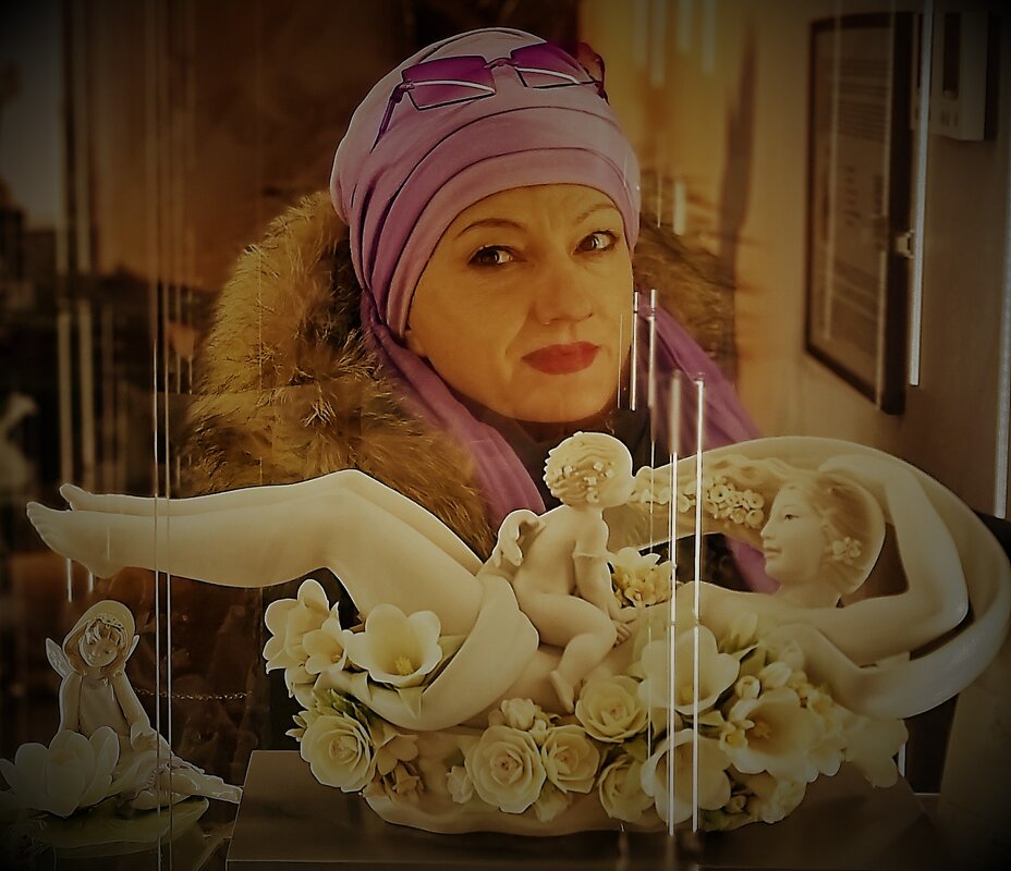 На выставке  фарфора - Лана 