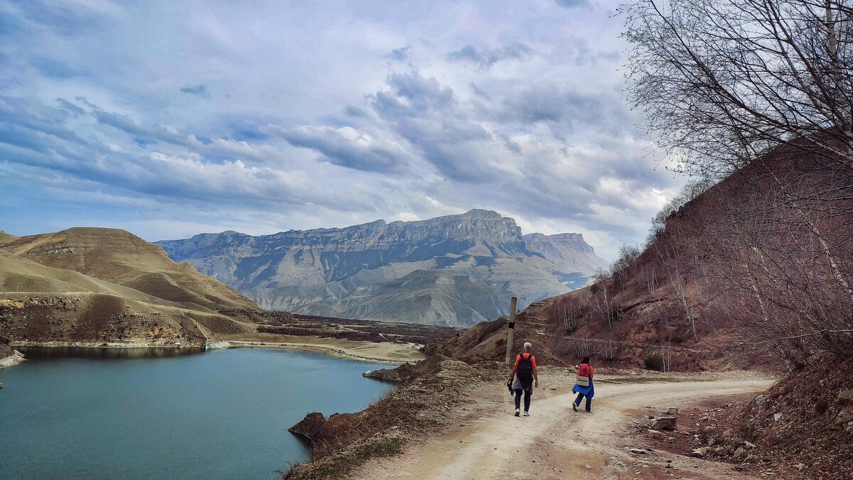 Поход в горы - Мариша Тим