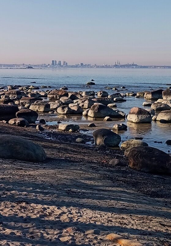 И прибой, и шторма  их бока закруглили .. - Татьян@ Ивановна