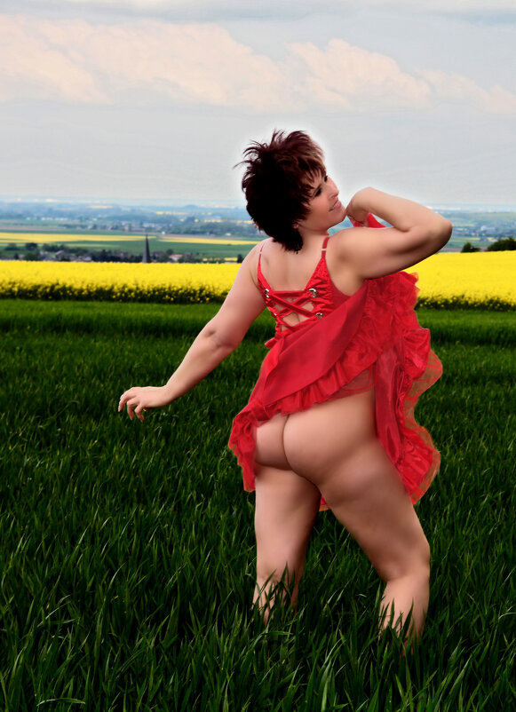 Одурманена  запахом весны - Valziwa 