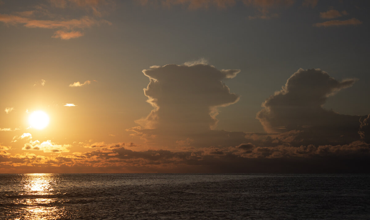 Закат. - Александр. AVG100 ---