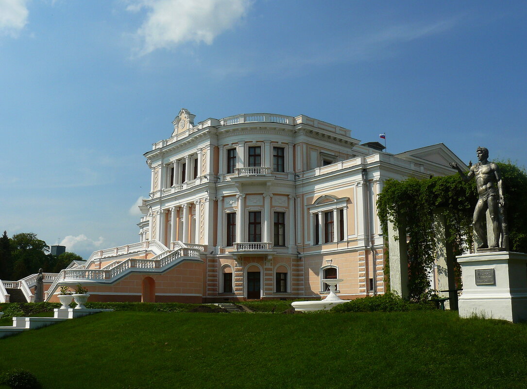 Ма́рьино — усадьба князей Барятинских. - Александр Герасенков