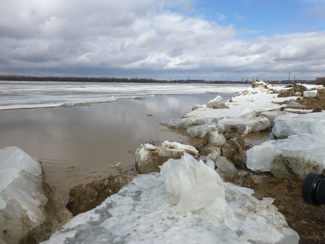 Май...Ледоход на Юганской Оби! - Владимир 
