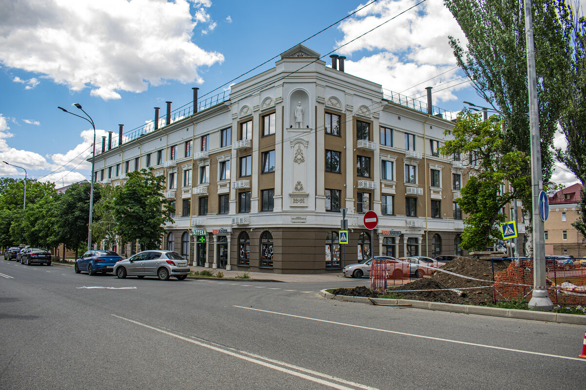 пр.Нахимова. - petyxov петухов