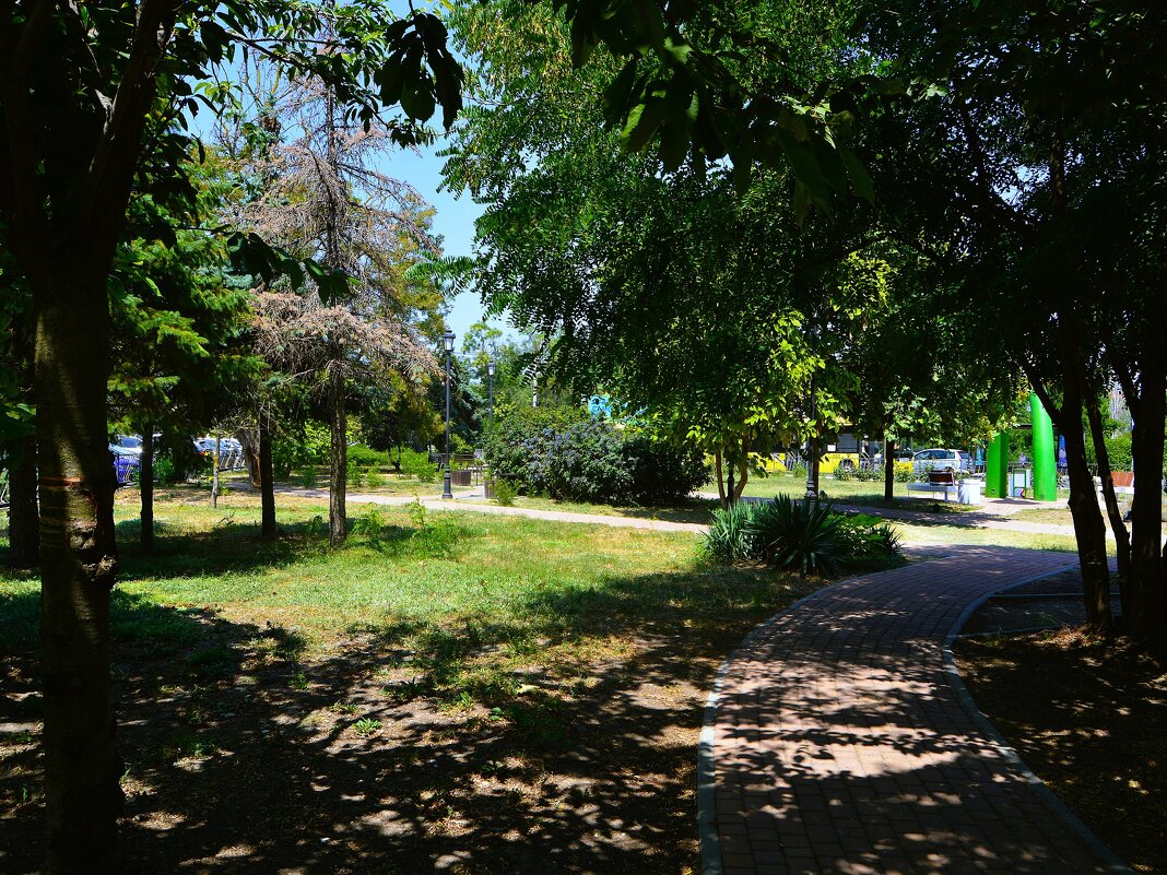 Керчь. Сквер им. Воссоединения Крыма с Россией. - Пётр Чернега