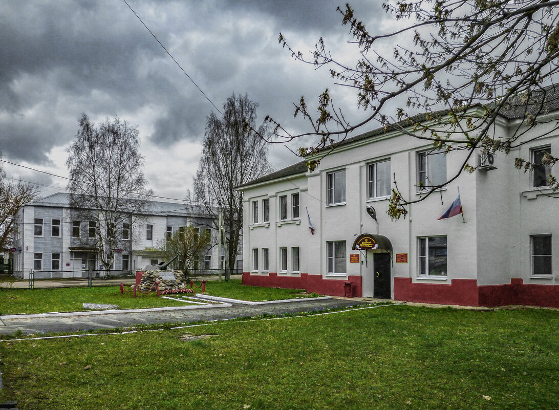 Чужие сюда не заходят. - Михаил "Skipper"