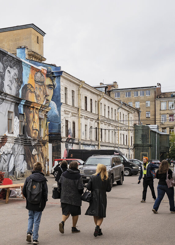 *** - Александр Русинов