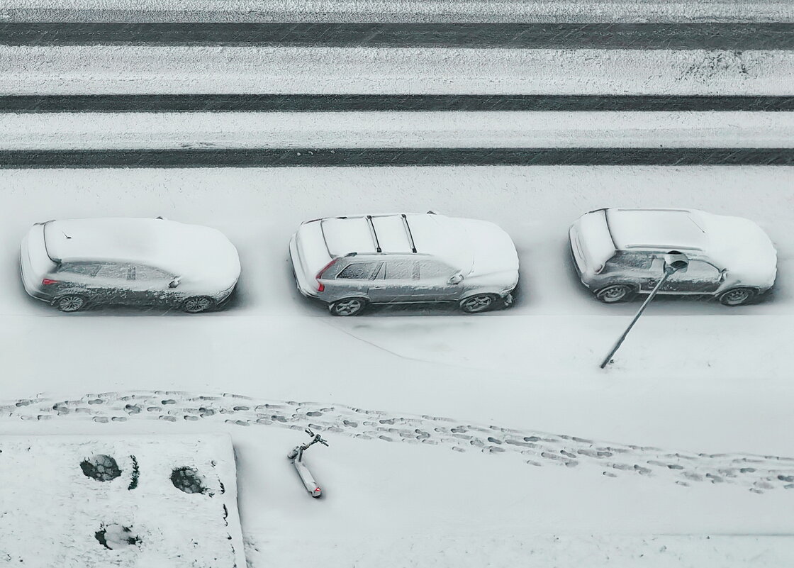 АПРЕЛЬСКИЙ СНЕГ - Юрий Вовк