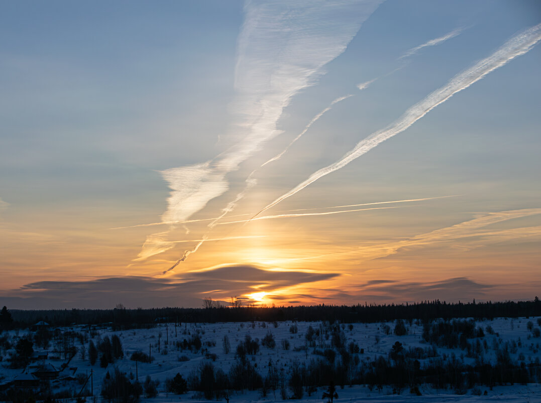 Небо в росчерках. - Владимир Мигонькин