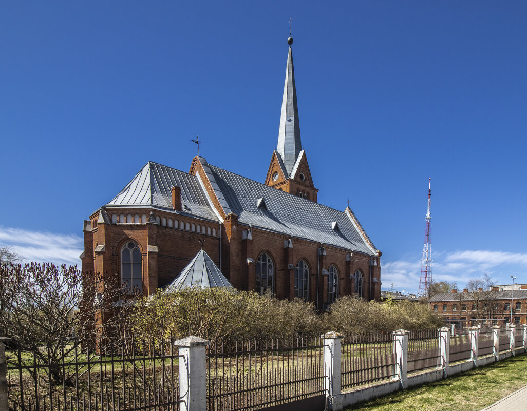 Кирха. - Николай 