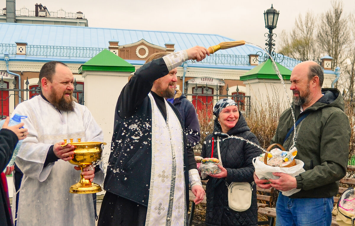 Пасхальное освящение. - Михаил К