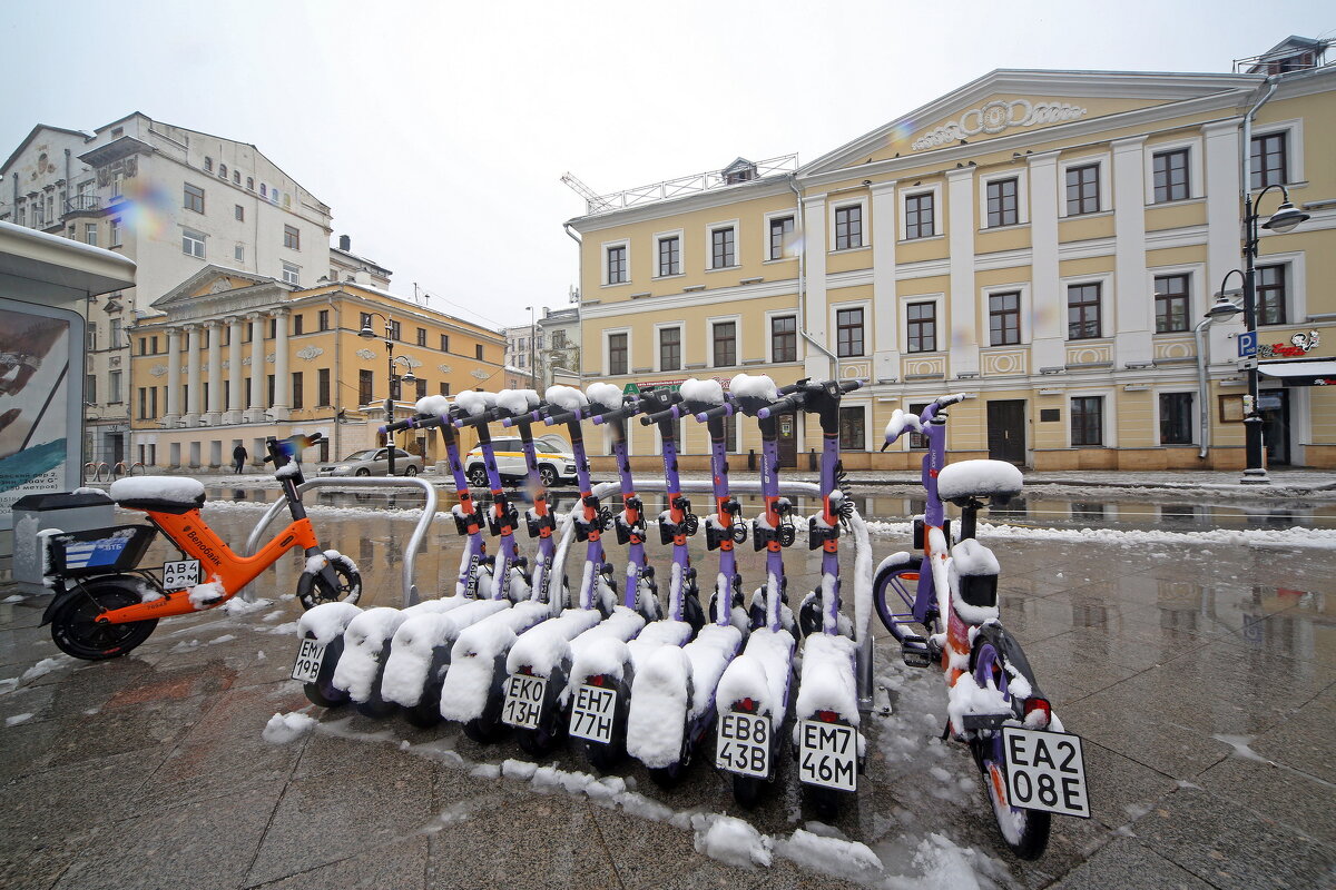 Снегопад 27 апреля - Михаил Бибичков