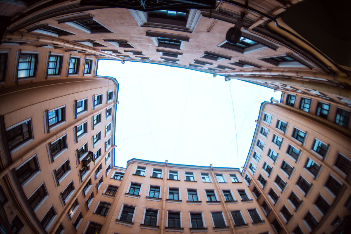 питерские дворы - Александр Леонов