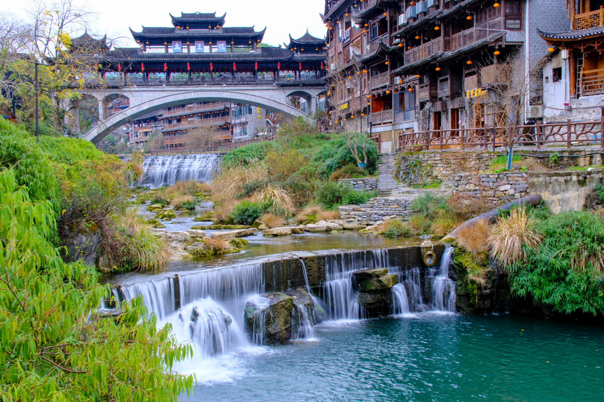 Развитие д. Фуронг вокруг речки с водопадами - Георгий А