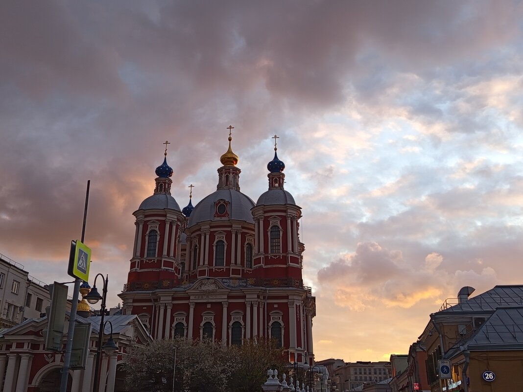 Тема с двумя вариациями - Андрей Лукьянов