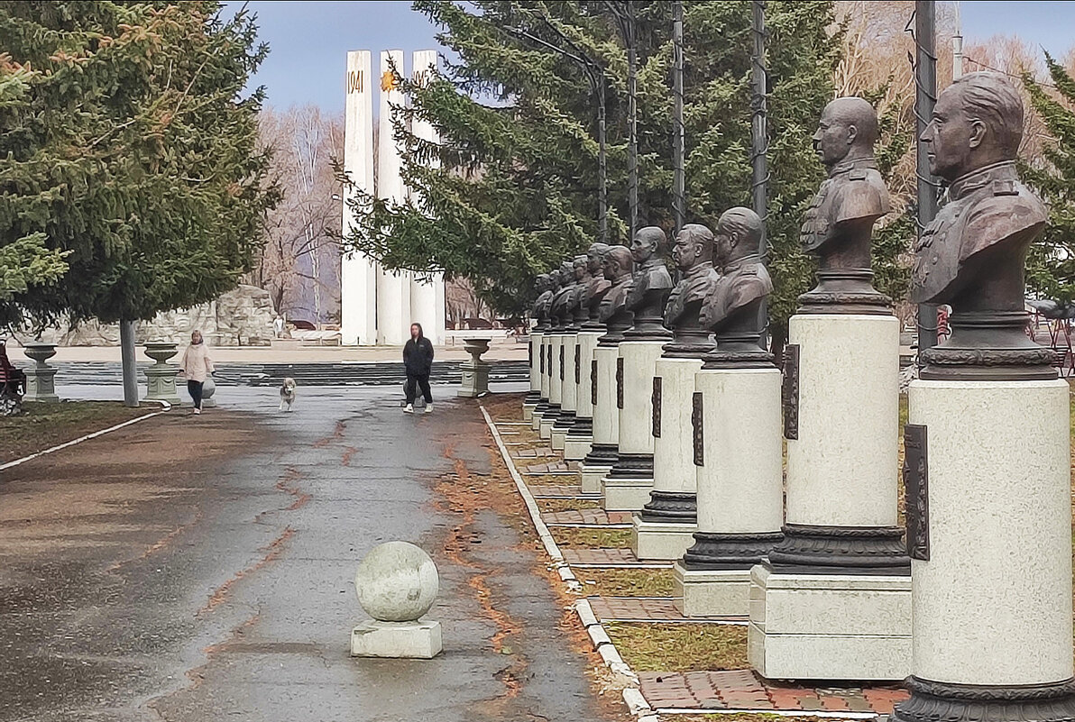 Аллея маршалов Победы - Людмила Фил