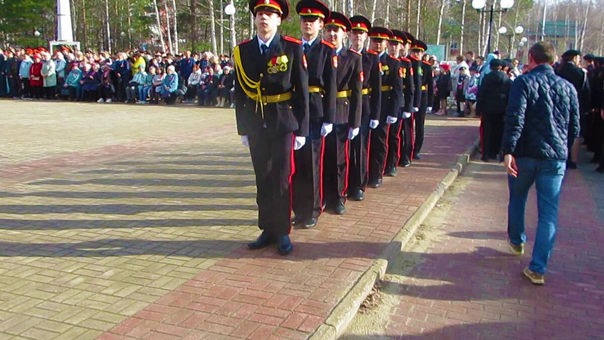 Май... Мы не подведем дедов! - Владимир 