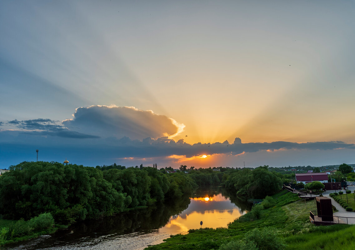 ** - Виталий Емельянов