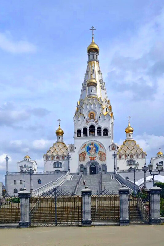 *** - Андрей Л. В.