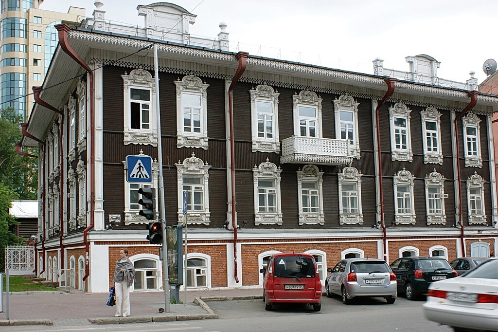 Памятник деревянного зодчества по ул. Ленина 11 г. Новосибирска - Галина Нестратова Памятник деревянного зодчества по ул. Ленина 11 г. Новосибирска - Галина Нестратова