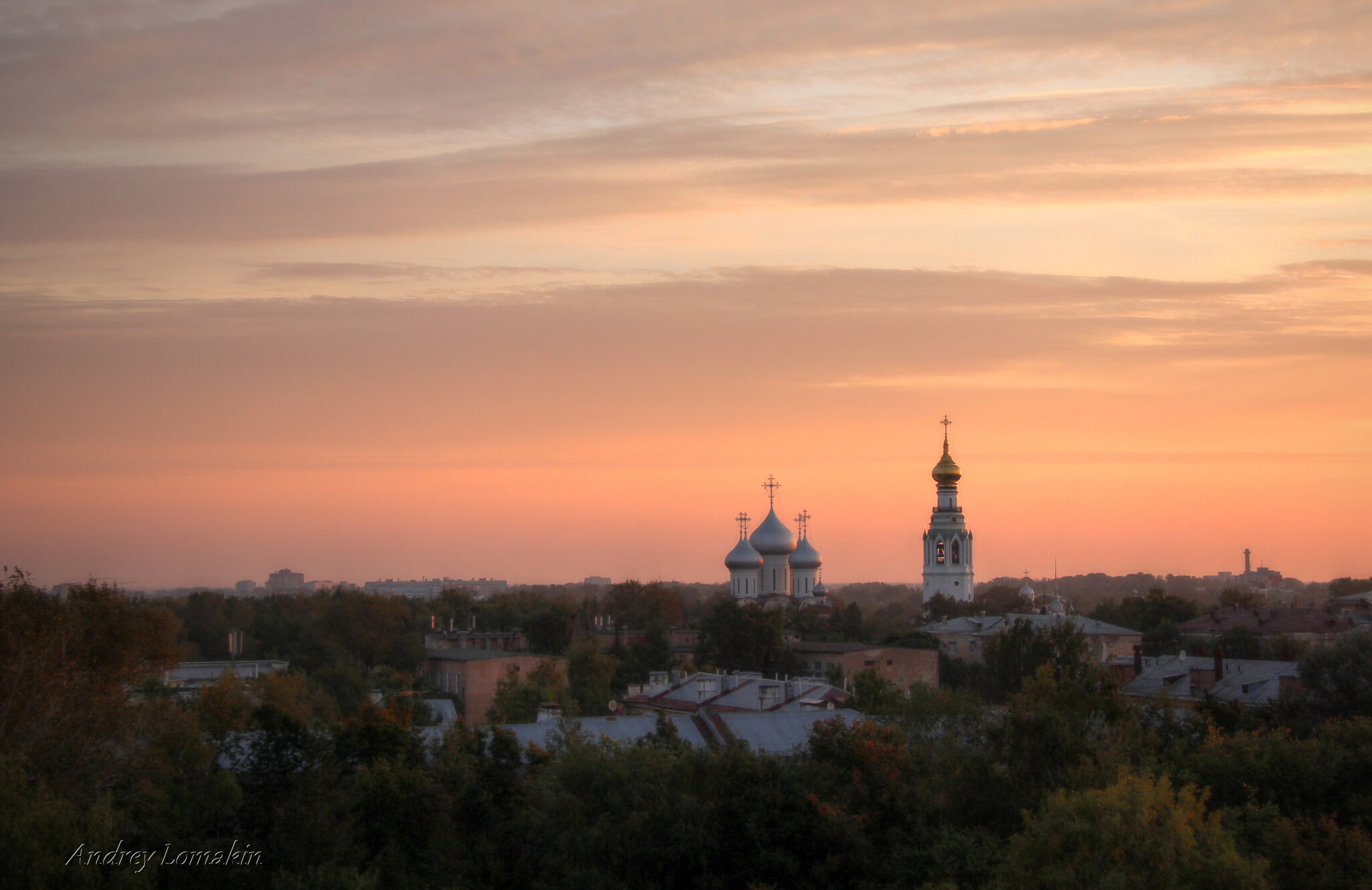 Город просыпается :: Andrey Lomakin Город просыпается :: Andrey Lomakin