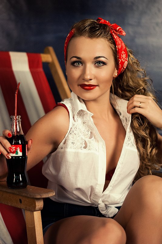 Катя - Леся Поминова