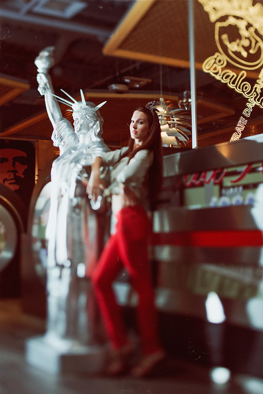 Casablanca||wine red - Евгений Пертаия Casablanca||wine red - Евгений Пертаия