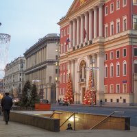 Городская Зарисовка :: юрий поляков