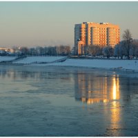 В лучах,восходящего солнца.... :: Sergey (Apg)