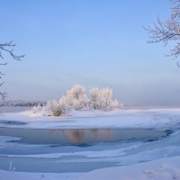 В протоке Енисея :: Владимир Звягин