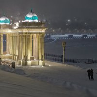 Вечер на набережной :: Сергей Шатохин 