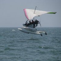 Солнце, море, дельтаплан :: Олег Зоркий
