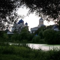 Боголюбский монастырь и Монастырский пруд :: Александр Ильчевский 