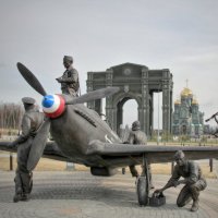 Памятник французским союзникам СССР из полка "Нормандия-Неман" :: Andrey Lomakin