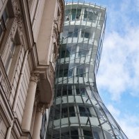 Танцующий дом в Праге :: Sergey Grim