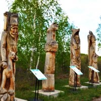 Идолы на территории заповедника :: Любовь Сахарова