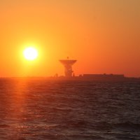 Оранжевый закат :: Олег Зоркий Оранжевый закат :: Олег Зоркий